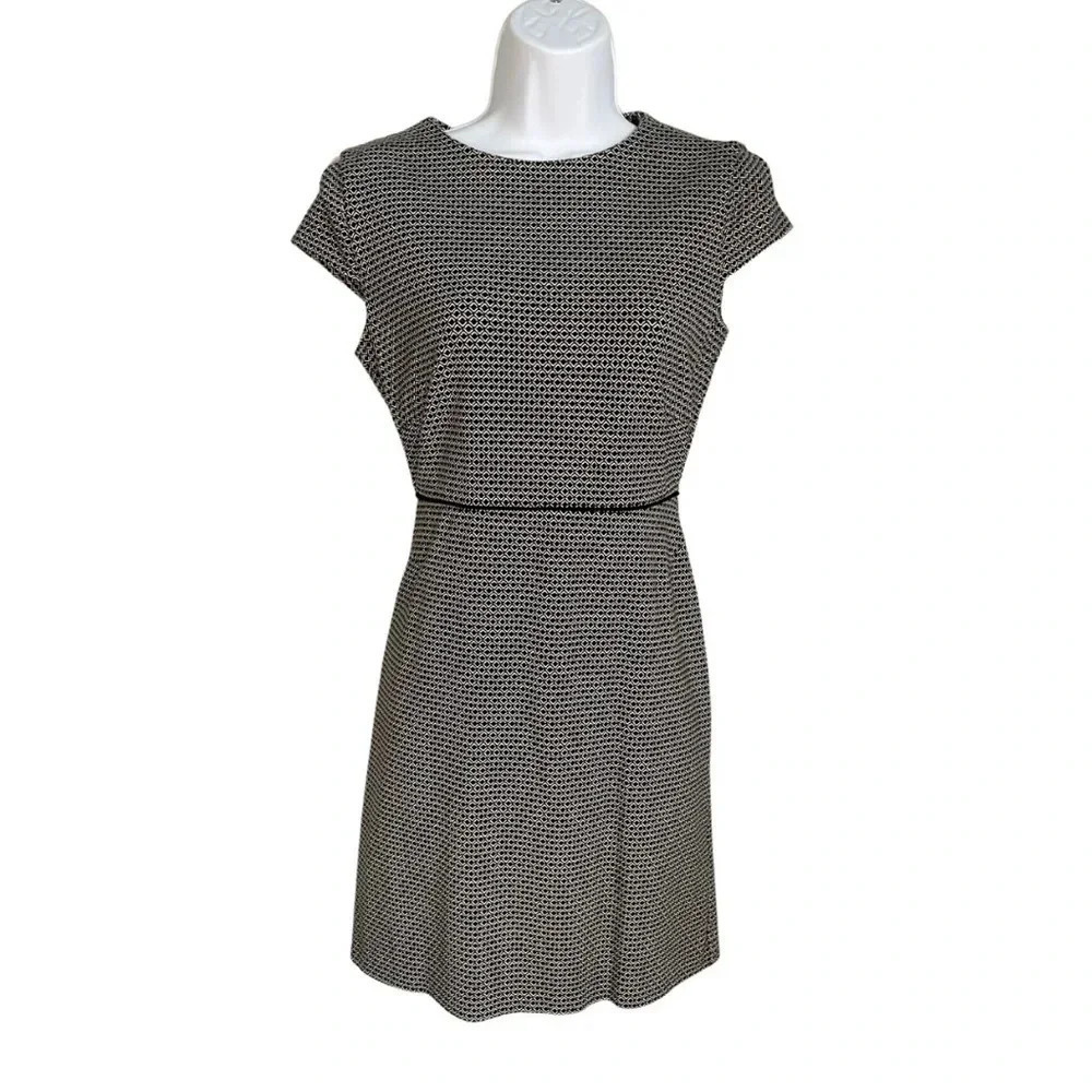 Amanda + Chelsea Geometric Print Dress Size 2 - Elegant Cap Sleeve Fit & Flare - Picture 2 of 9